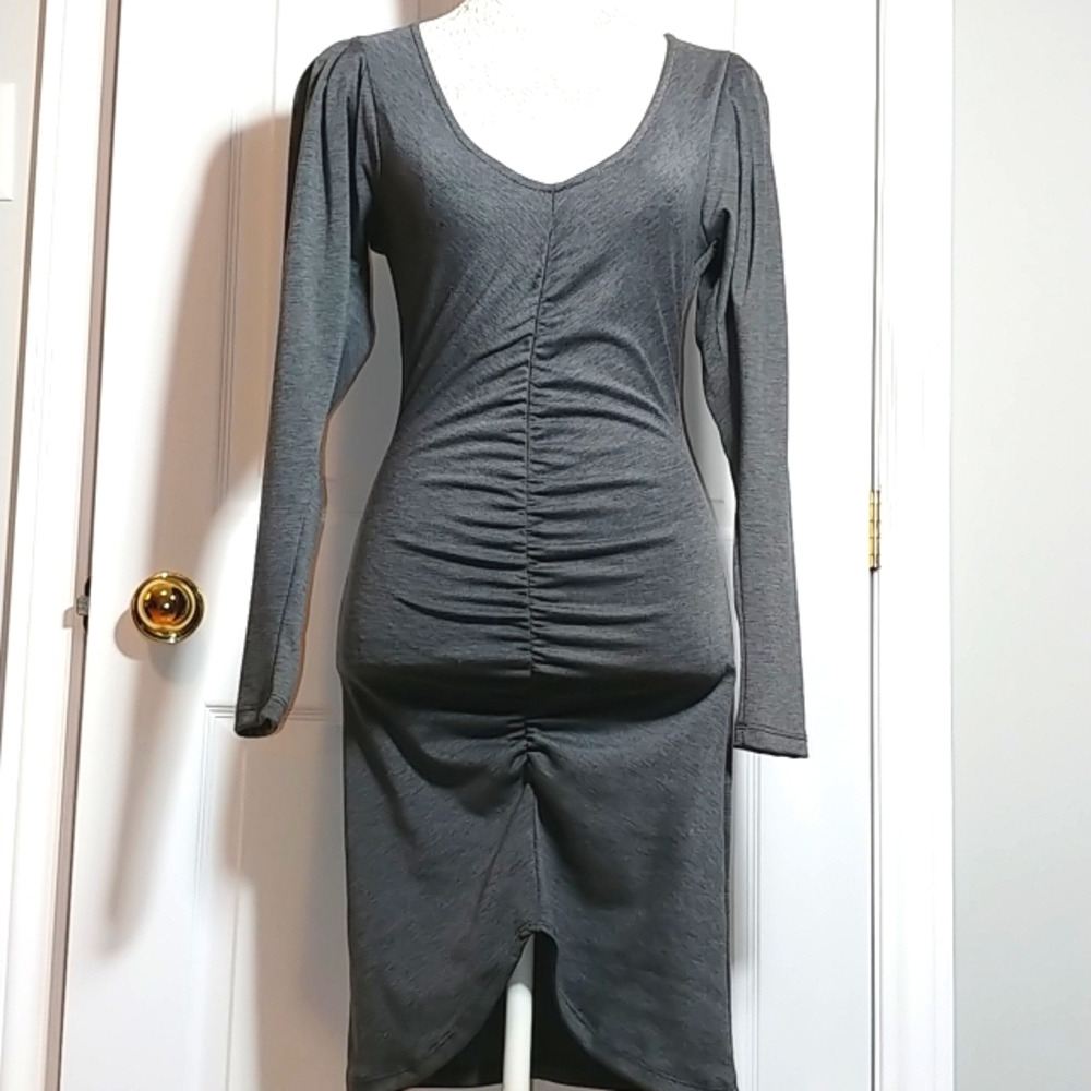 Rouched body con long sleeve mini dress Grey XS. NWT